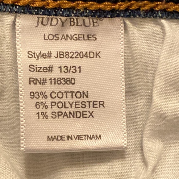 Judy Blue Distressed Jeans, Slim , Size 13/31 - Picture 7 of 9